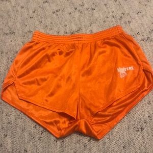 Orange hooters shorts 🦉